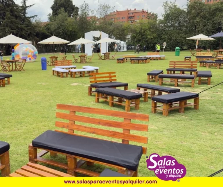 salas en madera para fiestas